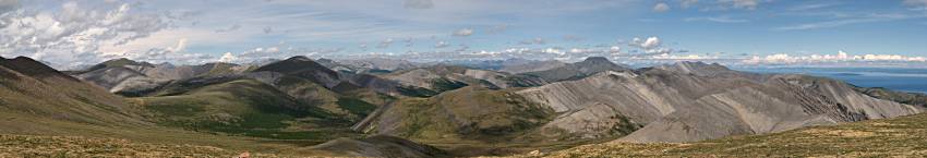 panorama of northern Mongolian mountains